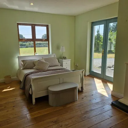 Ryehill - Lough Derg Getaway Ferienhaus Nenagh
